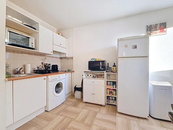 Vente                                                      Appartement
                        
                     1 pièces                      34 m2                     à Cannes