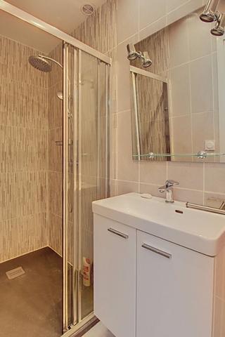 A VENDRE : Appartement 3 pièces avec garage rare à Salernes ! Entièrement rénové