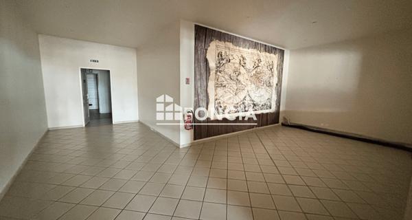 Location Local commercial 3 pièces - Montélimar 26200