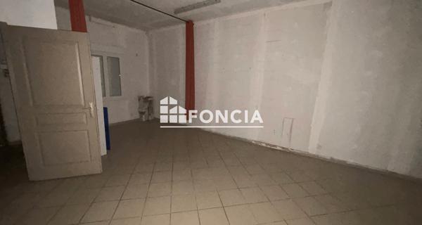 Location Local commercial 3 pièces - Montélimar 26200