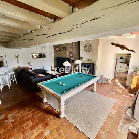 Maison
         5 pièces
        - 178 m² 159 900 € *