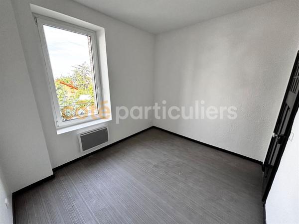 Location
                Appartement46,69 m² - 3 Pièces -
                    CLERMONT FERRAND (63000)