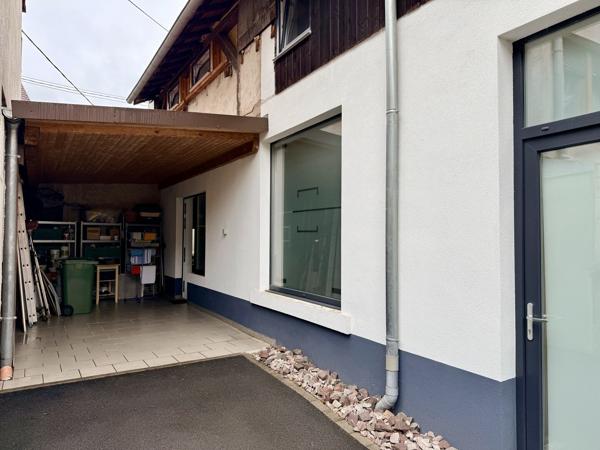 Ensemble immobilier mixte 240 000 €
