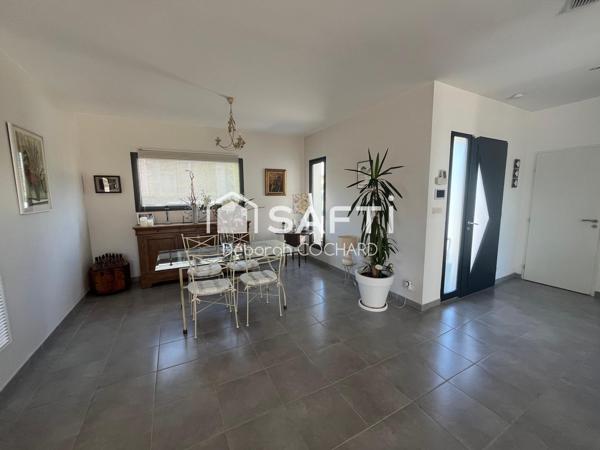 JACOU –Superbe villa contemporaine haut de gamme 150 m² avec piscine, pool-house et terrain de 902 m² sans vis-à-vis