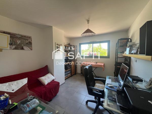 JACOU –Superbe villa contemporaine haut de gamme 150 m² avec piscine, pool-house et terrain de 902 m² sans vis-à-vis