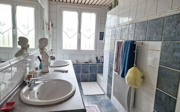 Maison à vendre    5 pièces •  Boissy-Saint-Léger