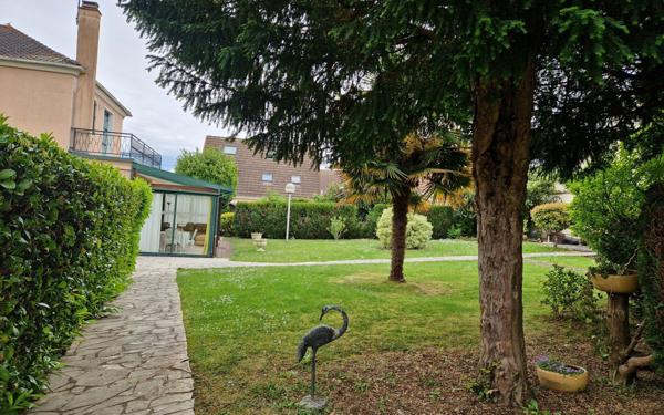 Maison à vendre    5 pièces •  Boissy-Saint-Léger