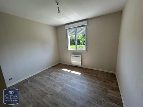 Maison à louer 4 pièces 78.86m² Montchanin (71210)