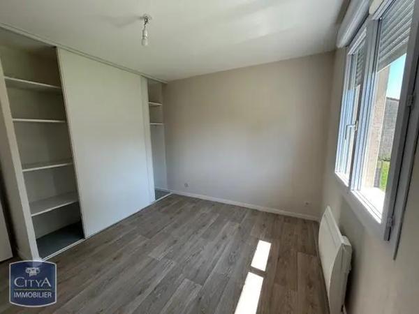 Maison à louer 4 pièces 78.86m² Montchanin (71210)