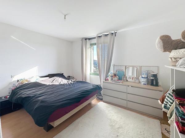 Maison de 150 m2 avec sous-sol , 4 chambres secteur Lamagdeleine