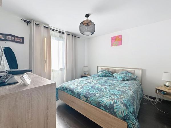 Maison de 150 m2 avec sous-sol , 4 chambres secteur Lamagdeleine