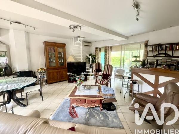 Maison à vendre 10 pièces 226 m² Paron