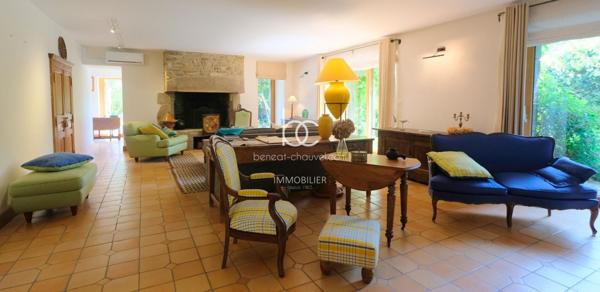 SARZEAU Maison 11 pièces 330 m²
