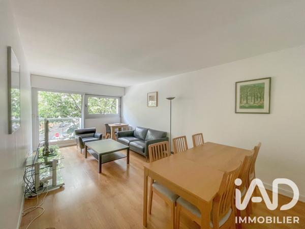 Location appartement 3 pièces 67 m² Paris 15