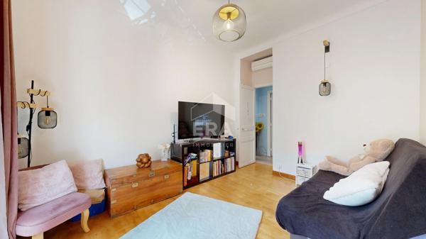 NICE - LIBÉRATION / VERNIER : VASTE 7 PIÈCES DE 165 M² AVEC BALCONS