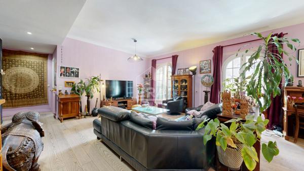 NICE - LIBÉRATION / VERNIER : VASTE 7 PIÈCES DE 165 M² AVEC BALCONS