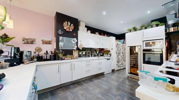 NICE - LIBÉRATION / VERNIER : VASTE 7 PIÈCES DE 165 M² AVEC BALCONS