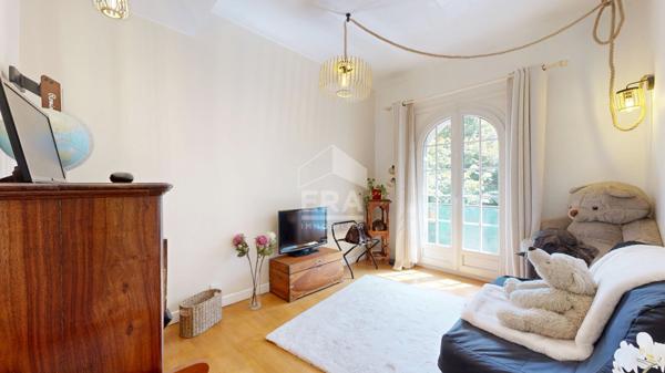 NICE - LIBÉRATION / VERNIER : VASTE 7 PIÈCES DE 165 M² AVEC BALCONS