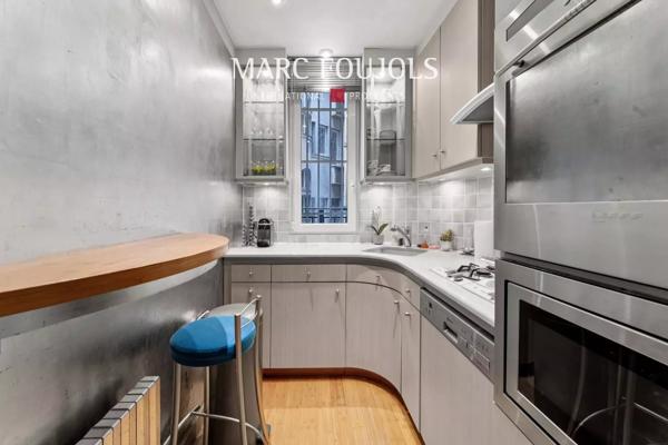 PARIS 16 – 2 pièces de 60 m² – ART DECO