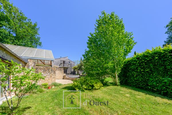 Maison ossature bois avec bassin naturel SAINT GOUSTAN AURAY