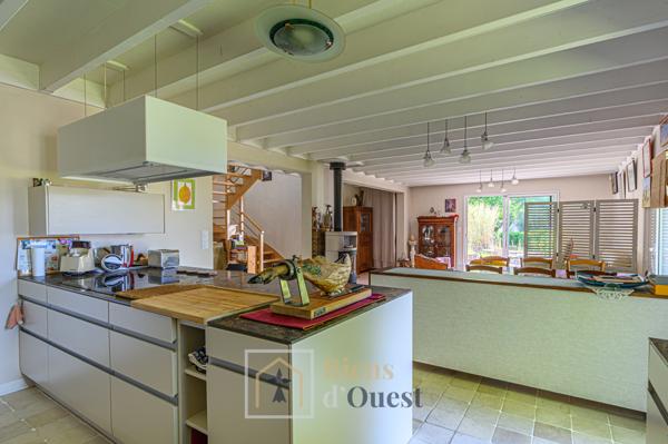 Maison ossature bois avec bassin naturel SAINT GOUSTAN AURAY