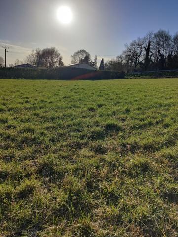 terrain 10 min d'Agen