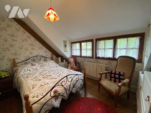 Une maison de trois chambres à coucher d'environ 120 m² sur terrain d'environ 3.960 m².