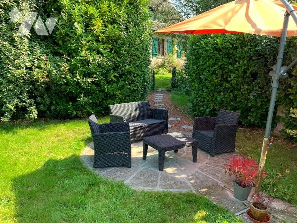 Une maison de trois chambres à coucher d'environ 120 m² sur terrain d'environ 3.960 m².