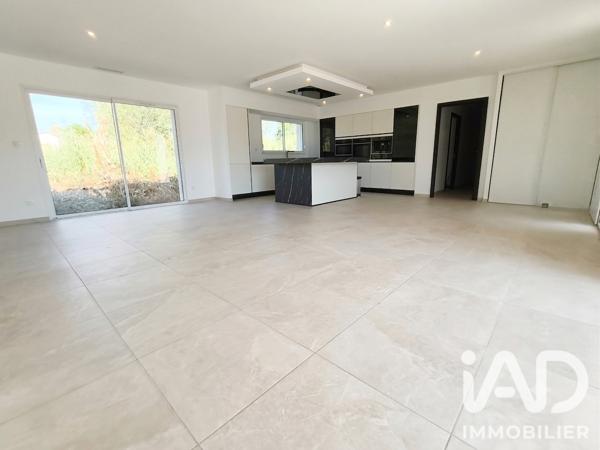 Maison à vendre 4 pièces 147,4 m² Riom