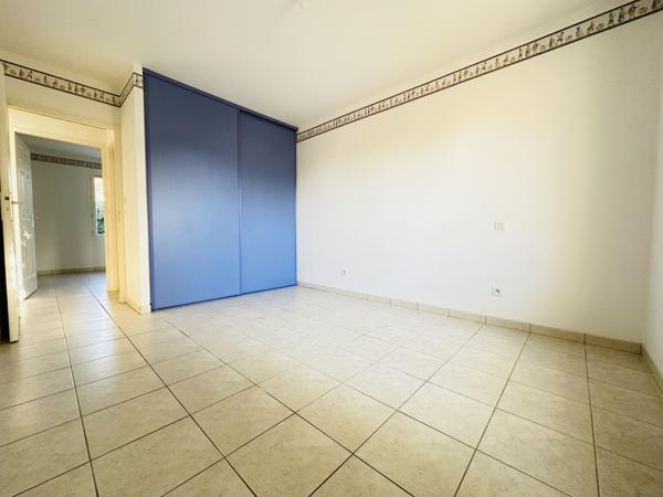 Maison
                                                                                                                                                                                                                                                                                                                        4 pièce(s)                                                                                                                                                                                                          3 chambre(s)                                                                                                                                                                                                          94.64  m²