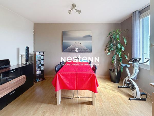 TOURS SUD bel appartement lumineux Type 5 avec balcon SECTEUR CALME