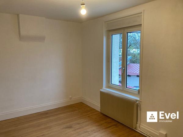DOMBASLE-SUR-MEURTHE - Maison 4 pièces 88.28 m² + Cour + Garage