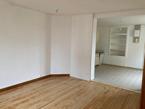 DOMBASLE-SUR-MEURTHE - Maison 4 pièces 88.28 m² + Cour + Garage