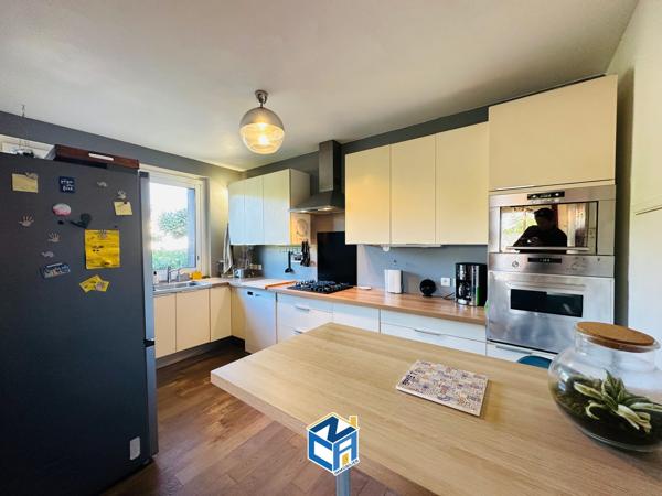 Maison T7 avec sous-sol complet et beau terrain