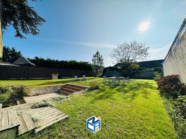 Maison T7 avec sous-sol complet et beau terrain