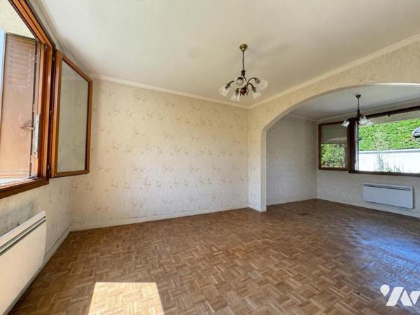 Maison de 3/4 pièces avec garage dans quartier résidentiel