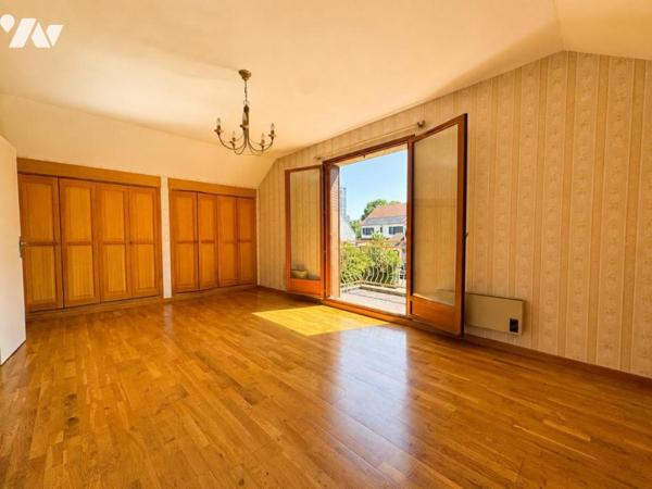 Maison de 3/4 pièces avec garage dans quartier résidentiel