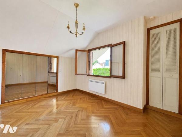 Maison de 3/4 pièces avec garage dans quartier résidentiel