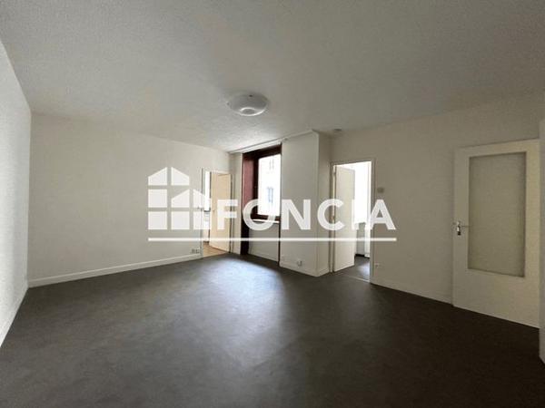 Location Appartement 3 pièces 62.96 m² - 10 RUE BELLECORDIERE Lyon 69002