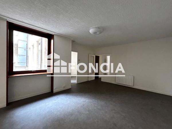 Location Appartement 3 pièces 62.96 m² - 10 RUE BELLECORDIERE Lyon 69002