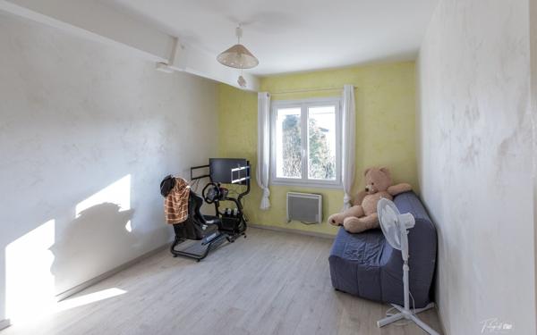 Maison à vendre    6 pièces • 185 m2 Saint-Sulpice-de-Royan