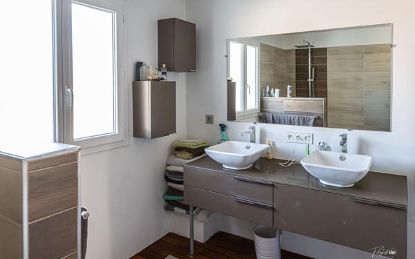 Maison à vendre    6 pièces • 185 m2 Saint-Sulpice-de-Royan