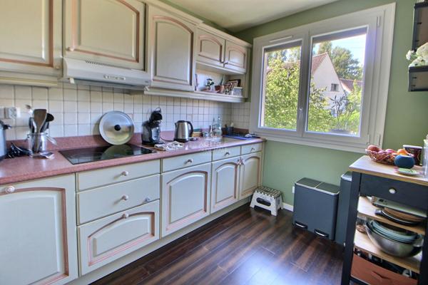 Maison 120 m² proche toutes commodités €479 000 ** - Référence 1037