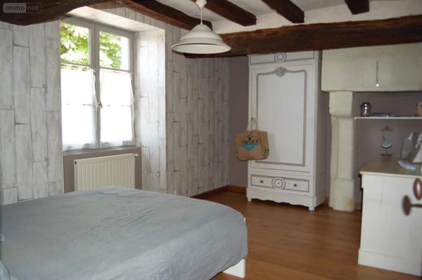 Maison à vendre à Le Lude dans la Sarthe (72800), ref : 131969