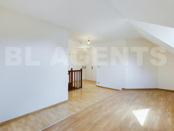 MAISON FAMILLIALE 6 PIECES 4 CHAMBRES