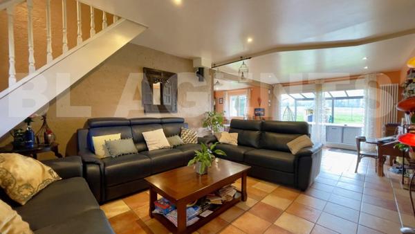 Propriété sur 2 hectares / 190 m² habitables / Box CHEVAUX et dépendances 300 m² / 5 min Autoroute A