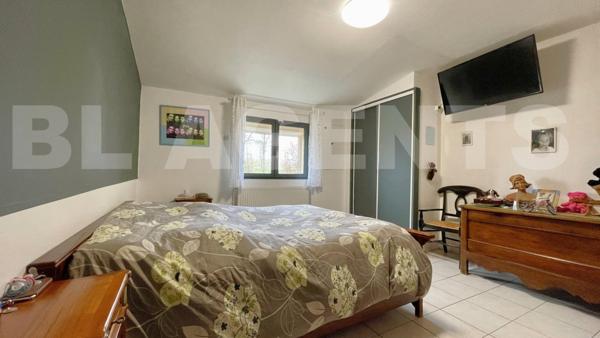 Propriété sur 2 hectares / 190 m² habitables / Box CHEVAUX et dépendances 300 m² / 5 min Autoroute A