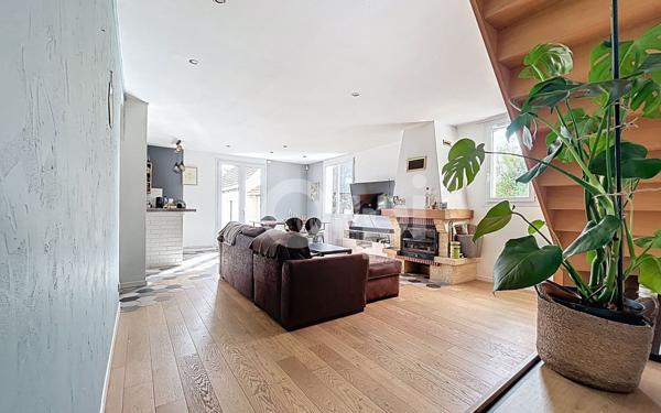 Maison à vendre    6 pièces •  Avilly-Saint-Léonard