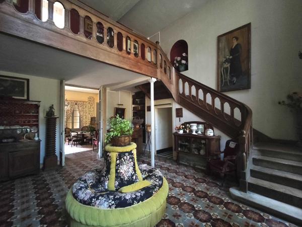 MANOIR DU 19°SIECLE DANS UN ECRIN DE VERDURE