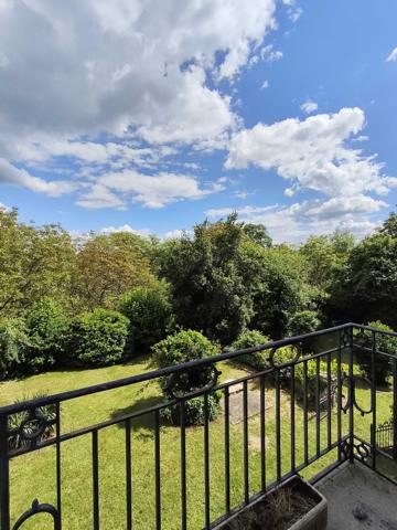 MANOIR DU 19°SIECLE DANS UN ECRIN DE VERDURE
